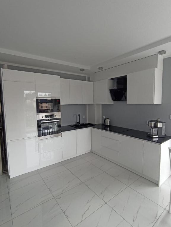 Apartament Brzeg Eksteriør billede